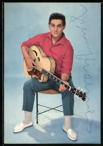 AK Musiker Jens-Peter Mielke mit Gitarre, Autograph