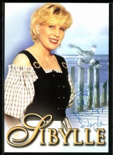 AK Sängerin Sibylle vor Buhne mit Möwen, Autograph