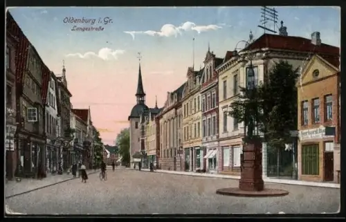 AK Oldenburg / Gr., Langestrasse mit Blick zur Kirche im Abendlicht
