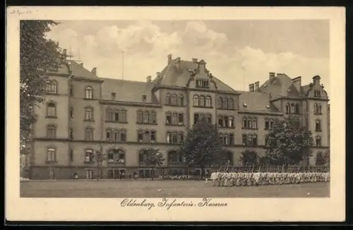 AK Oldenburg / Gr., Infanterie-Kaserne mit Soldaten