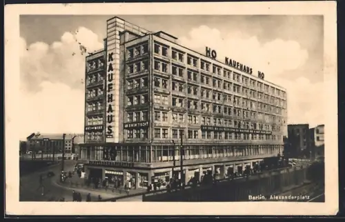 AK Berlin, der Alexanderplatz mit HO Kaufhaus