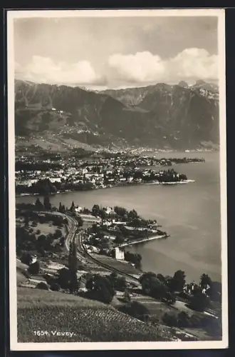 AK Vevey, Ortsansicht mit See und Bergen