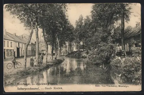 AK Montaigu, Anciens Fossés