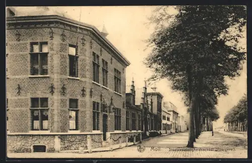 AK Moll, Staatsweldadigheidsschool Voorgevel