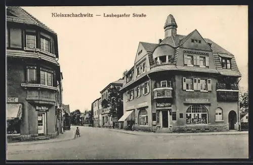 AK Dresden-Kleinzschachwitz, Laubegaster Strasse, Ansicht mit Fleischerei und Konsumgeschäft
