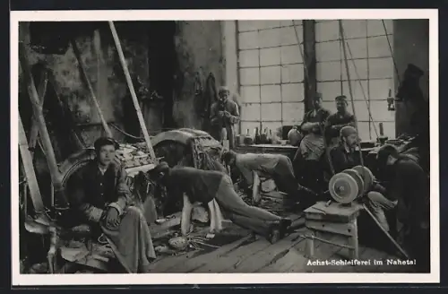 AK Achat-Schleiferei im Nahetal, Männer fertigen Edelsteine