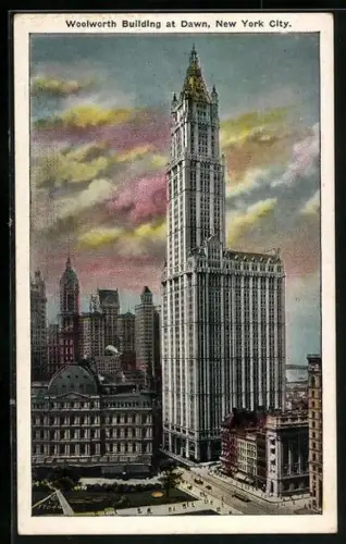 AK New York, NY, Woolworth Building at Dawn