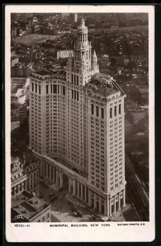 AK New York, NY, Municipal Building from the top