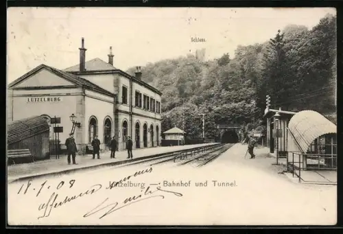 AK Lützelburg, Bahnhof und Tunnel mit Blick zum Schloss