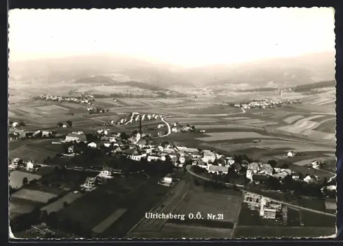 AK Ulrichsberg /O. Ö., Ortsansicht mit Feldern der Umgebung