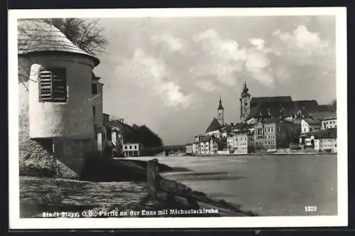 AK Steyr /O. Ö., Ennspartie mit Michaelerkirche