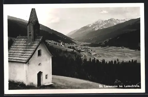 AK St. Lorenzen im Lesachtal, Teilansicht mit Kapelle