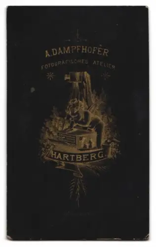 Fotografie A. Dampfhofer, Hartberg, Porträt einer jungen Frau mit Blumenverzierung