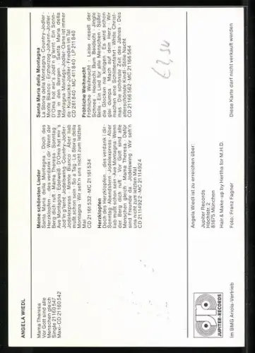 AK Musikerin Angela Wiedl lächelnd im Porträt, Autograph