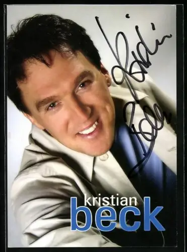 AK Musiker Kristian Beck lächelnd in Kamera blickend, Autograph