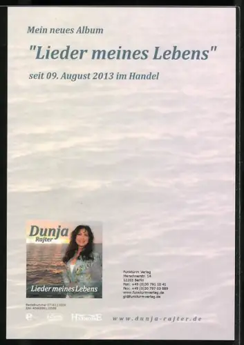 AK Musikerin Dunja Rajter lächelnd im Porträt, Autograph
