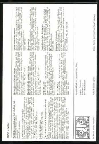 AK Musikerin Angela Wiedel lächelnd im Porträt, Autograph