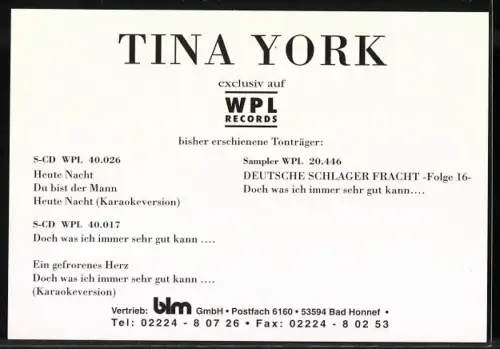 AK Musikerin Tina York vor lilanem Hintergrund, Autograph