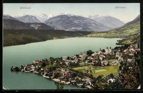 AK Millstatt am Millstättersee, Totale mit Blick auf die Gebirgswand