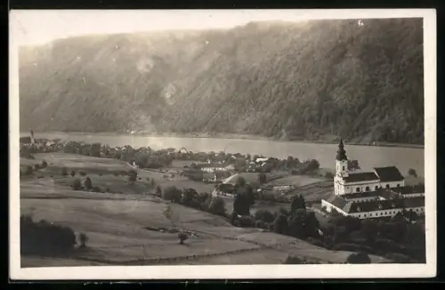 AK Engelhartszell a. d. Donau, Kirche mit Donaupartie
