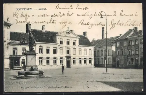 AK Sottegem, Markt med Standbeeld