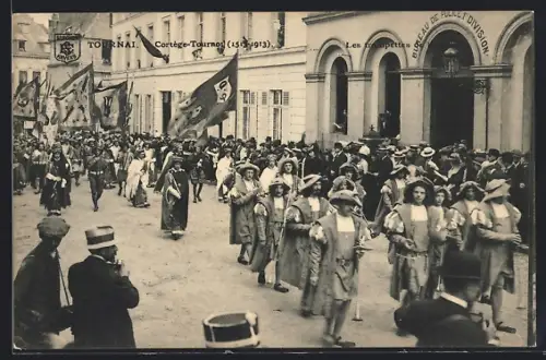 AK Tournai, Cortège-Tournoi de Chevalerie 1913, Les trompettes