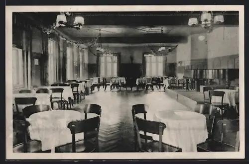 AK Dresden-Bühlau, Restaurant-Kaffee Schnöder, Siegfried-Rädel-Platz 4, Tanzsaal