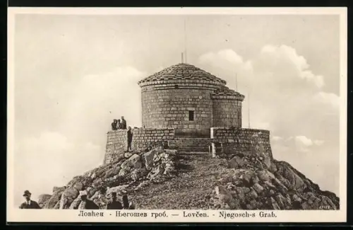 AK Lovcen, Njegosch-s Grab mit Besuchern