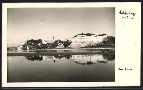 AK Schärding am Inn, Teilansicht mit Kurhaus und Uferpartie