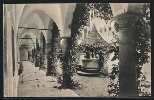 AK Grein a. d. Donau, Kolonnade im Schlosshof Greinburg