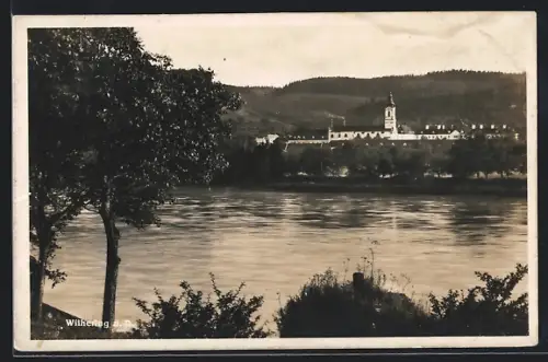 AK Wilhering a. D., Ortsansicht mit Flusspartie