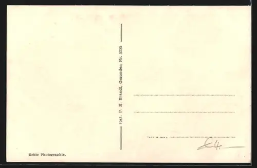 AK Altmünster /Salzkammergut, Ortsansicht mit dem Traunstein