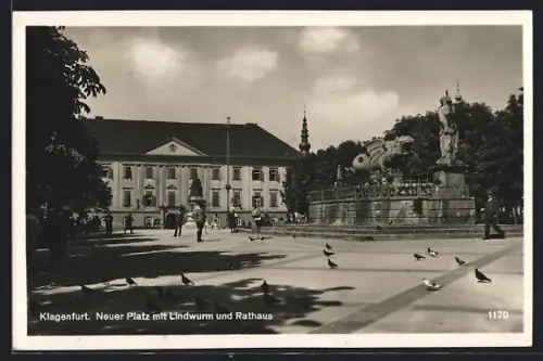 AK Klagenfurt, Neuer Platz mit Lindwurm Denkmal und Rathaus
