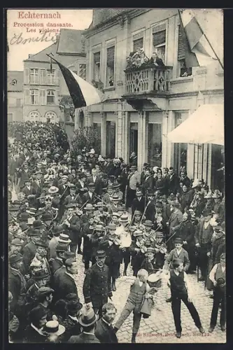 AK Echternach, Procession dansante, Les violons