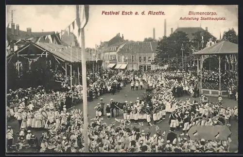 AK Esch a. d. Alzette, Festival Esch, Blumencorso, Aufstellung Stadthausplatz