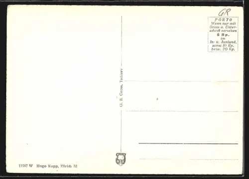 AK Tschierv /Val Müstair, Strassenpartie mit Kirche