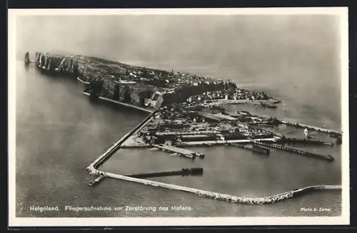 AK Helgoland, Fliegeraufnahme vor Zerstörung des Hafens