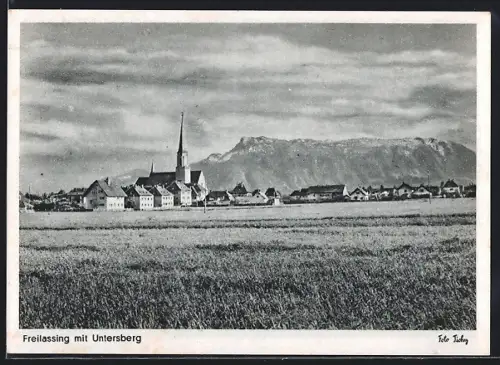 AK Freilassing, Ortsansicht mit Kirche und Untersberg