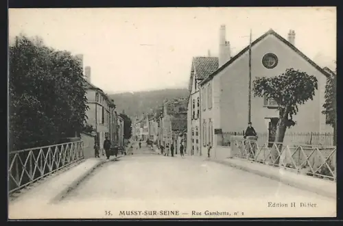 AK Mussy-sur-Seine, Rue Gambetta, n°2