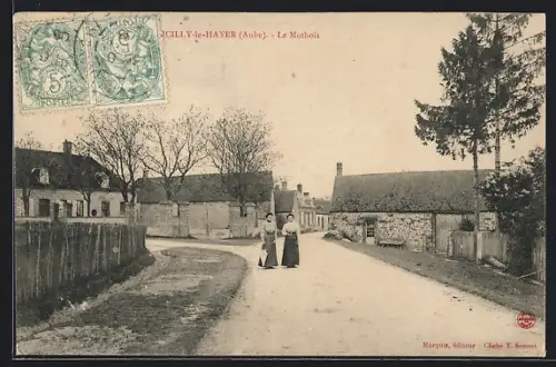 AK Marcilly-le-Hayer /Aube, Le Mothois, Rue principale avec habitants en promenade