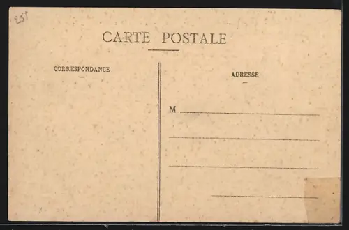 AK Troyes, Boulevard du 14 Juillet avec passants et arbres