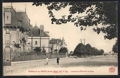 AK Romilly-sur-Seine /Aube, Avenue et Place de la Gare