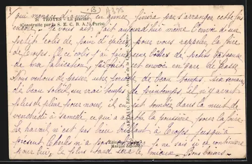 AK Troyes, La piscine au bord de l`eau avec promeneurs