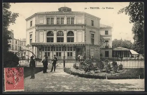 AK Troyes, Le Théâtre et son jardin élégant
