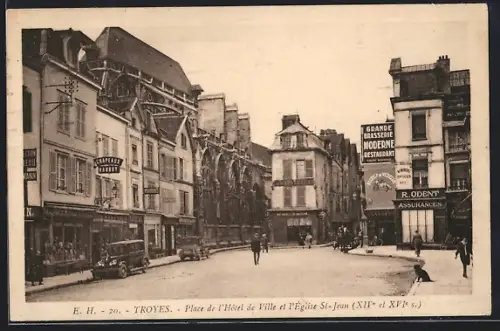 AK Troyes, Place de l`Hôtel de Ville et Église St-Jean