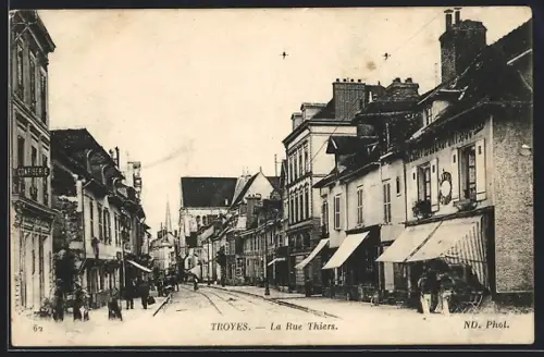 AK Troyes, La Rue Thiers