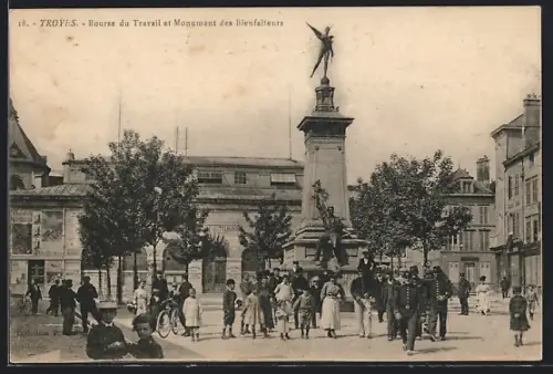 AK Troyes, Bourse du Travail et Monument des Bienfaiteurs