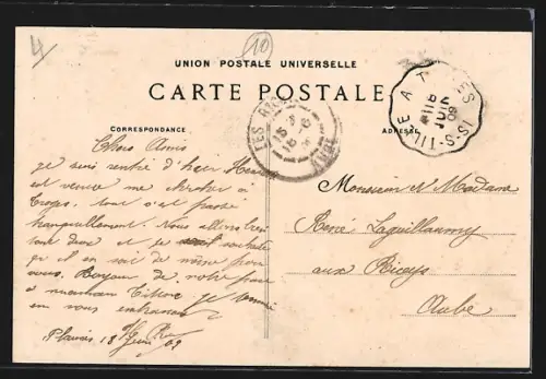 AK Troyes, Le Grand Séminaire, Caserne Provisoire, avec des personnes posant devant le bâtiment