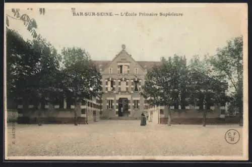 AK Bar-sur-Seine, L`École Primaire Supérieure