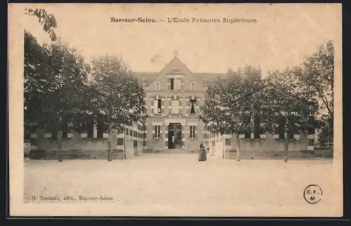 AK Bar-sur-Seine, L`École Primaire Supérieure